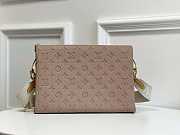 Louis Vuitton LV M21276 Coussin MM Bag Taupe 34x24x12cm - 4