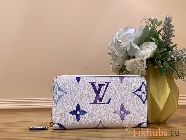 Louis Vuitton LV Zippy Wallet By The Pool Blue 19.5x10.5x2.5cm - 1