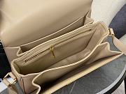 Celine Triomphe Bag In Shiny Calfskin Beige 22x16.5x7cm - 3