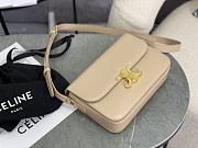 Celine Triomphe Bag In Shiny Calfskin Beige 22x16.5x7cm - 2