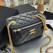 Chanel Vanity Black Lambskin 17×11×8.5cm - 5