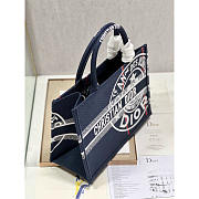 Dior Medium Book Tote Blue Union Embroidery 36x28cm - 5