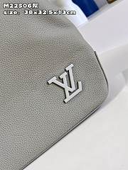 Louis Vuitton LV Fastline Tote Sage 38 x 32.5 x 13 cm - 3