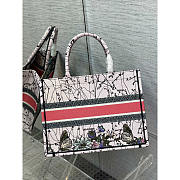 Dior Medium Book Tote Zodiac Latte Multicolor 36x18x28cm - 4