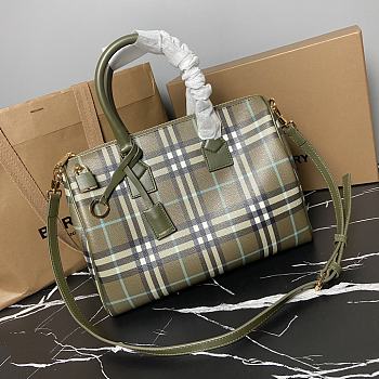 Burberry Check Medium Bowling Bag Green 30 x 15 x 21cm