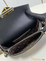 LV Swing Handbag Black 24 x 15 x 6 cm - 6