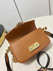 LV Swing Handbag Brown 24 x 15 x 6 cm - 3