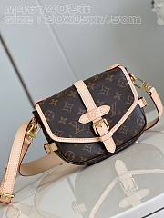 Louis Vuitton LV Saumur BB Monogram 20x15x7.5cm - 1