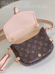 Louis Vuitton LV Saumur BB Monogram 20x15x7.5cm - 5