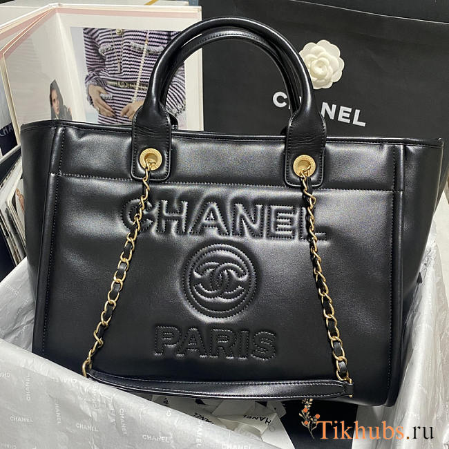 Chanel Small Tote Calfskin & Gold-Tone Metal Black 24x39x17cm - 1