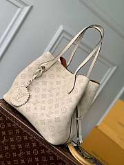 Louis Vuitton LV Blossom MM Beige 30x27.5x16cm - 4