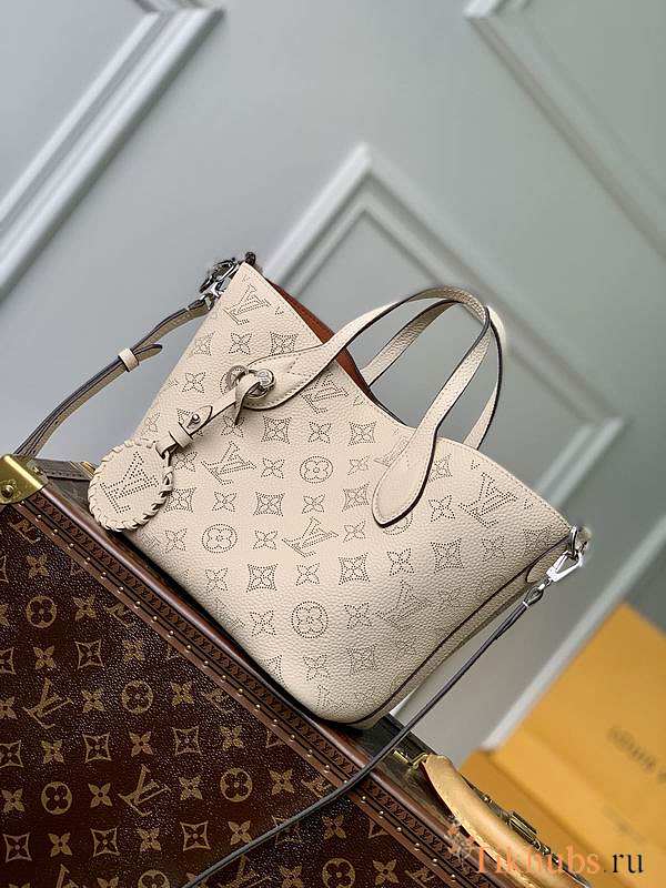 Louis Vuitton LV Blossom PM Bag Beige 20 x 20 x 12.5 cm - 1