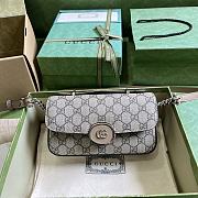 Gucci Petite GG Mini Shoulder Bag Beige 21x10x5cm - 1