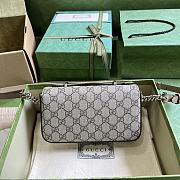 Gucci Petite GG Mini Shoulder Bag Beige 21x10x5cm - 2