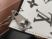 LV Marelle Black Size 25 x 17 x 11 cm - 5