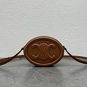 Celine Crossbody Oval Purse Cuir Brown Triomphe 16x12x4cm - 1