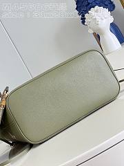 Louis Vuitton LV Neverfull MM Monogram Green 31 x 28 x 14 cm - 4