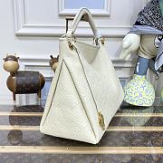 Louis Vuitton LV Artsy MM Handbag White 42x18x30cm - 4