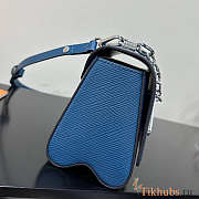 Louis Vuitton LV Twist PM Toledo Blue 19 x 15 x 9 cm - 6