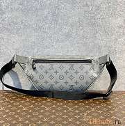 LV Discovery Bumbag Grey 44x15x9cm - 3