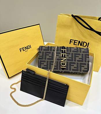 Fendi Fendigraphy Wallet On Chain 21.5x14.5x11cm