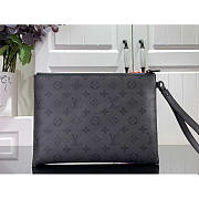 Louis Vuitton LV Pochette S-Lock Black 28 x 22.5 x 3.5 cm - 3