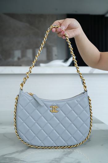 Chanel Hobo Blue Bag 15x23.5x2cm