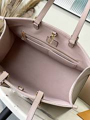 Louis Vuitton LV OnTheGo MM Grey 35 x 27 x 14 cm - 5