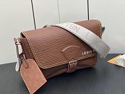 Louis Vuitton LV Montsouris Messenger A05 34 x 19 x 11 cm - 5