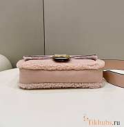 Fendi Baguette Pale Pink Sheepskin Bag 27x15x6cm - 6