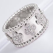 Van Cleef & Arpels White Gold Perlée Clovers Ring - 2