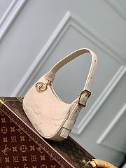 Louis Vuitton LV Mini Moon White 20.5x11x5cm - 2