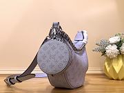 Louis Vuitton LV Baia PM Light Lilac 26 x 17 x 7.5 cm - 3