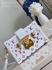Louis Vuitton LV Petite Malle H27 White 20 x 12.5 x 6 cm - 1