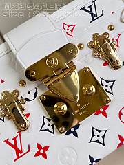 Louis Vuitton LV Petite Malle H27 White 20 x 12.5 x 6 cm - 5