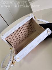 Louis Vuitton LV Petite Malle H27 White 20 x 12.5 x 6 cm - 4
