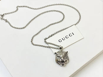 Gucci Necklace 02