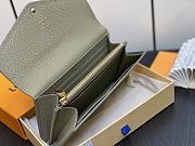 Louis Vuitton LV Sarah Wallet Green 19 x 10.5 x 2 cm - 3