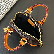 Louis Vuitton LV Key Chain Alma 8.8x7cm - 5
