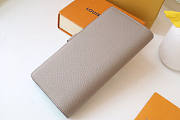 Louis Vuitton LV Vertical Wallet Galet Beige 19.5x10cm - 4