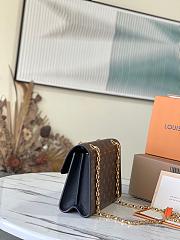 Louis Vuitton LV Vavin PM Black 25 x 17 x 9.5 cm - 4