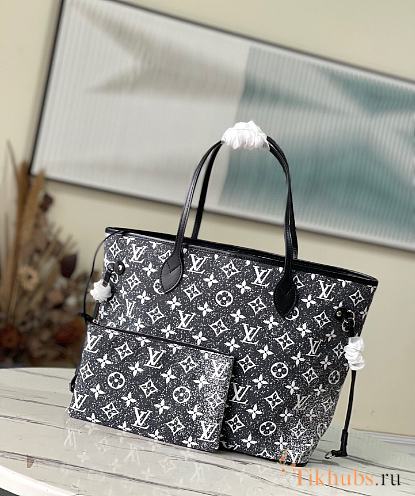 Louis Vuitton LV Neverfull MM Tote Grey Bag 31 x 28 x 14 cm - 1