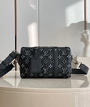 Louis Vuitton LV City Keepall Grey Charcoal 27 x 17 x 13 cm - 1