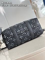 Louis Vuitton LV City Keepall Grey Charcoal 27 x 17 x 13 cm - 6