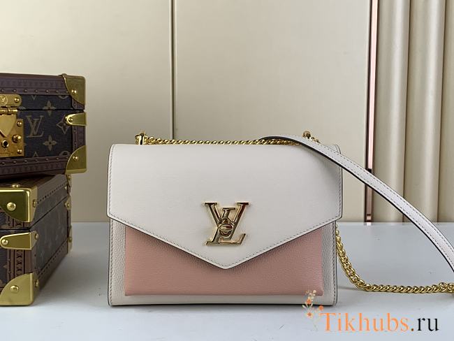 Louis Vuitton LV Mylockme Chain Bag Pink 22.5 x 17 x 5.5 cm - 1