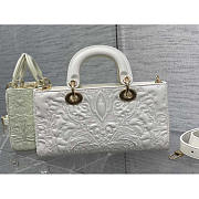 Dior Lady D-joy Latte Lambskin with Ornamental 26 x 13.5 x 5 cm - 3