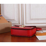 Louis Vuitton LV Orsay MM Red 21.5 x 15.8 x 5 cm - 5