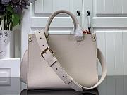 Louis Vuitton LV Lock & Go Lockme White 24.5 x 19 x 10.5 cm - 3