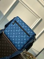 Louis Vuitton LV District PM Atlantic Blue 26 x 20 x 7 cm - 4