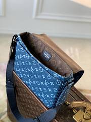 Louis Vuitton LV District PM Atlantic Blue 26 x 20 x 7 cm - 3